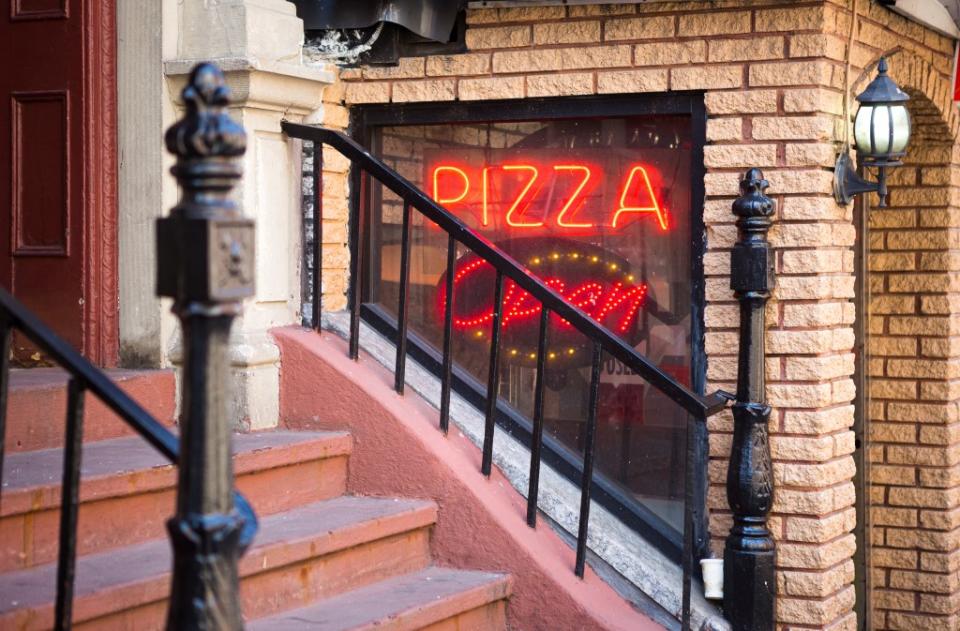 New York fared poorly in a national survey, conducted by real estate firm Clever, of cities made for pizza lovers. willbrasil21 – stock.adobe.com