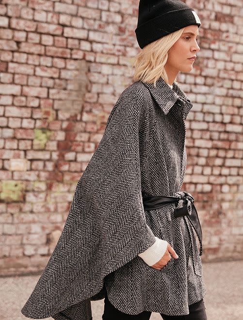 Tendance manteau femme : la cape