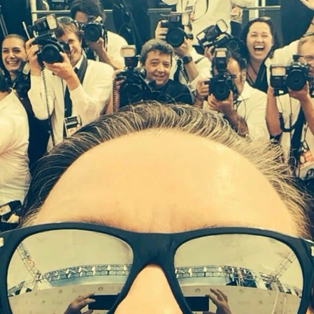 The most epic movie star red carpet selfies