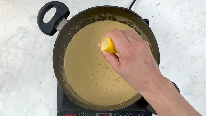 seasoning soup with lemon juice