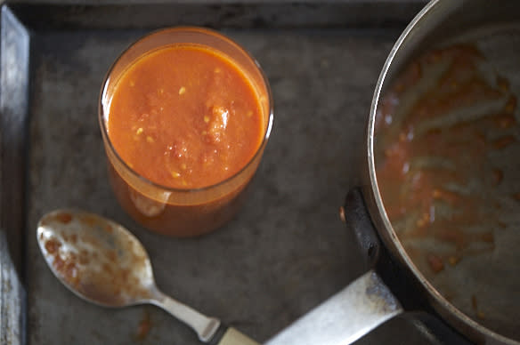 Marcella Hazan's Tomato Sauce with Onion and Butter