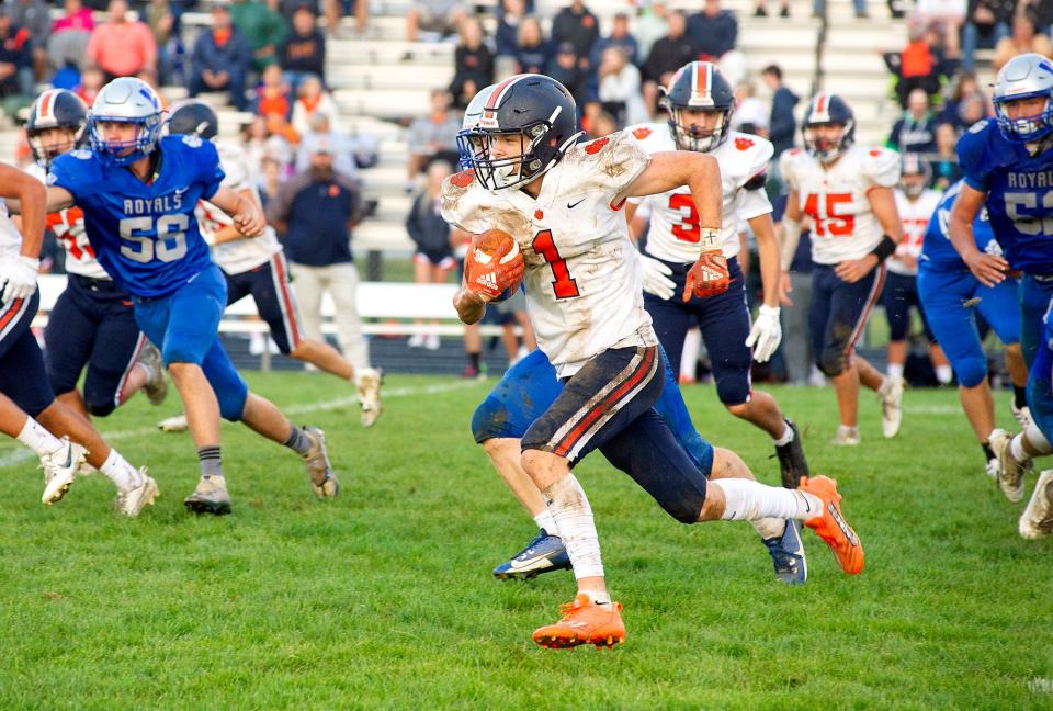 Galion's Elijah Chafin returns a kickoff for a touchdown.