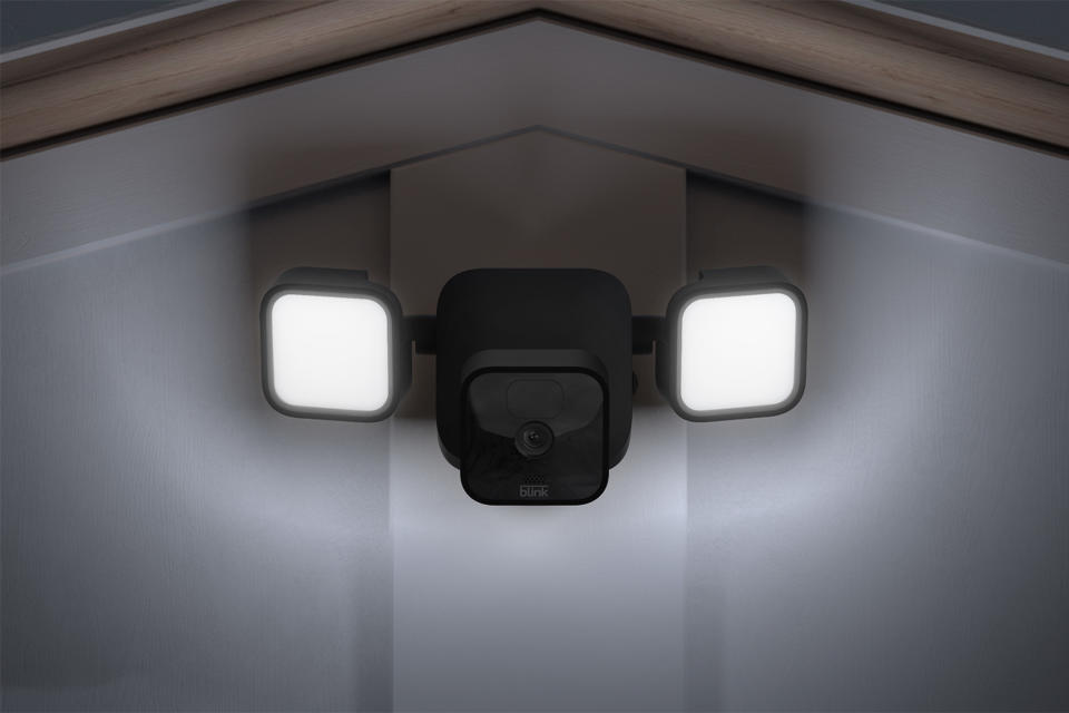 Amazon Blink Floodlight Camera Mount