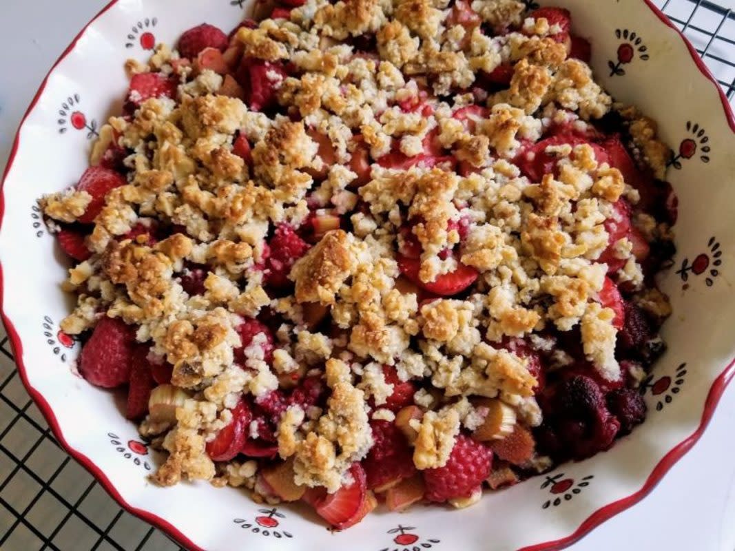 <p>Moore Or Less Cooking</p><p>Yes, you can still enjoy dessert when you are watching your carbs.</p><p><strong>Get the recipe: <a href="https://mooreorlesscooking.com/low-carb-berry-rhubarb-crumble/" rel="nofollow noopener" target="_blank" data-ylk="slk:Low-Carb Rhubarb Berry Crumble;elm:context_link;itc:0;sec:content-canvas" class="link rapid-noclick-resp">Low-Carb Rhubarb Berry Crumble</a></strong></p>