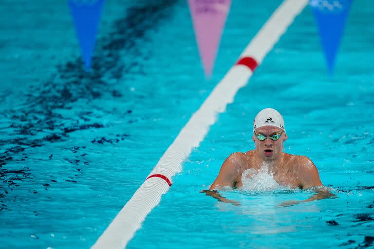 La perfección técnica de Léon Marchand sorprende a los expertos de la natación