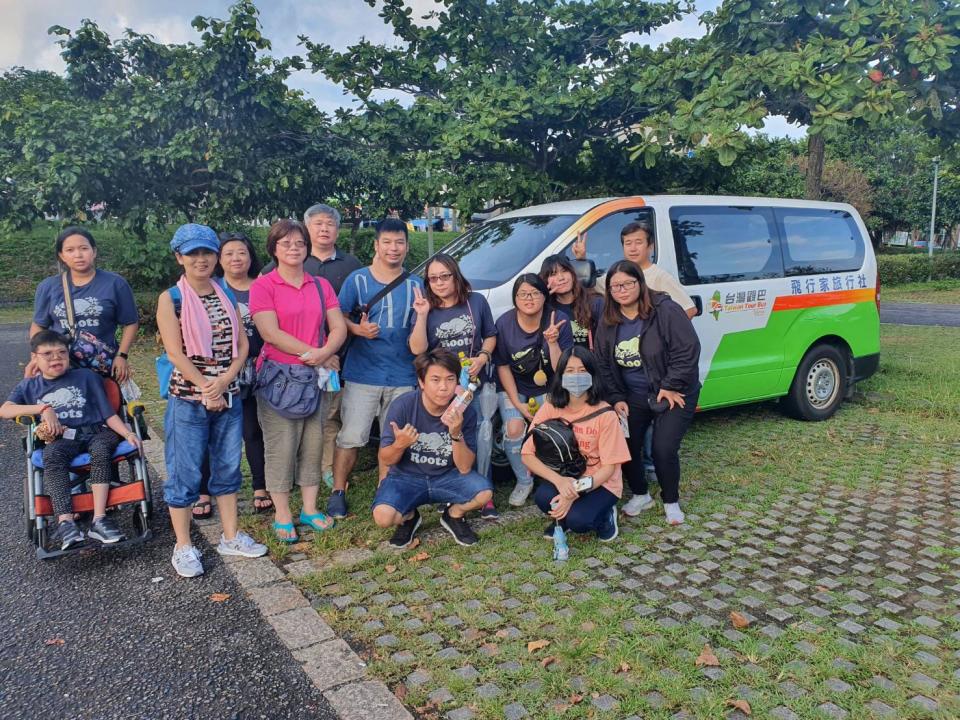 台灣觀巴搭配單車之旅，體驗大不同。（圖/台灣觀巴協會提供）