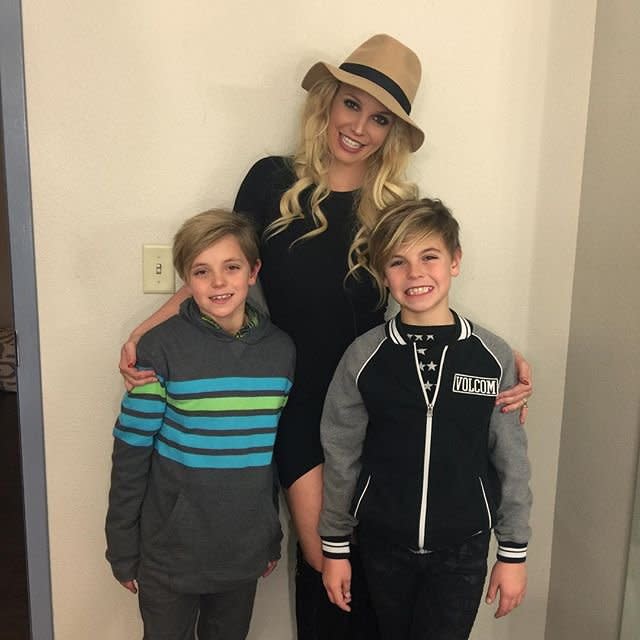 Spears with her sons Jayden and Sean