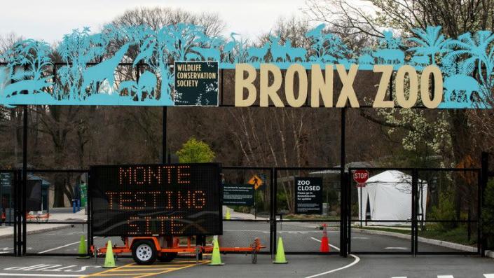 FILE PHOTO: Entrance to the Bronx Zoo in New York