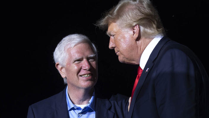 Mo Brooks and Donald Trump at an Alabama rally.