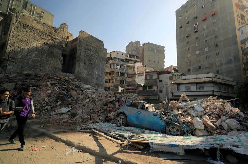 Building collapses in Egypt's Alexandria
