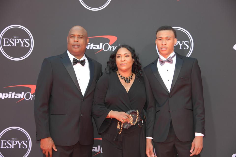 Jul 10, 2019; Los Angeles, CA, USA; RJ Hampton arrives with his mother, Makita, and father, Rod Sr., on the red carpet at the 2019 ESPYs on July 10, 2019.