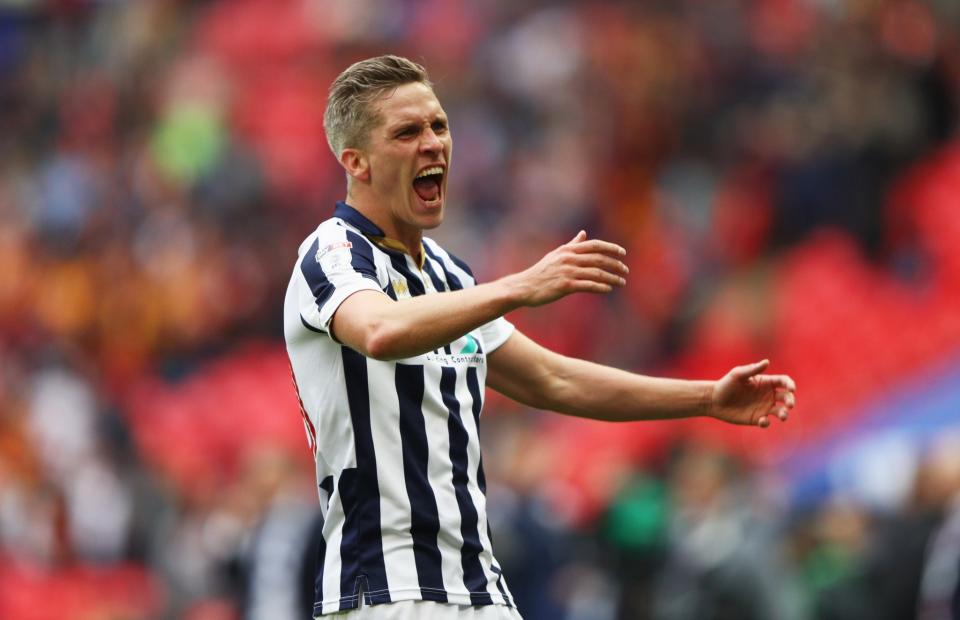 Steve Morison celebrates at the final whistle