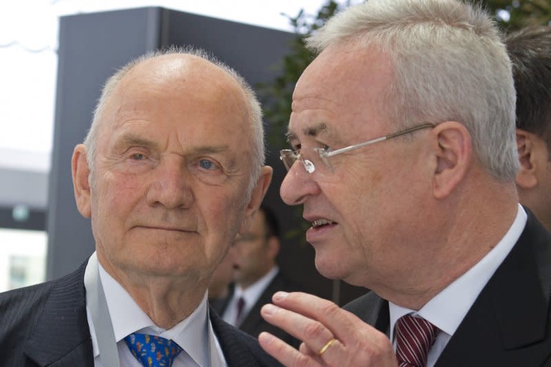 皮耶（左）與文特寇恩的決裂，將帶給歐洲第一大車廠福斯什麼樣的衝擊呢？（美聯社）