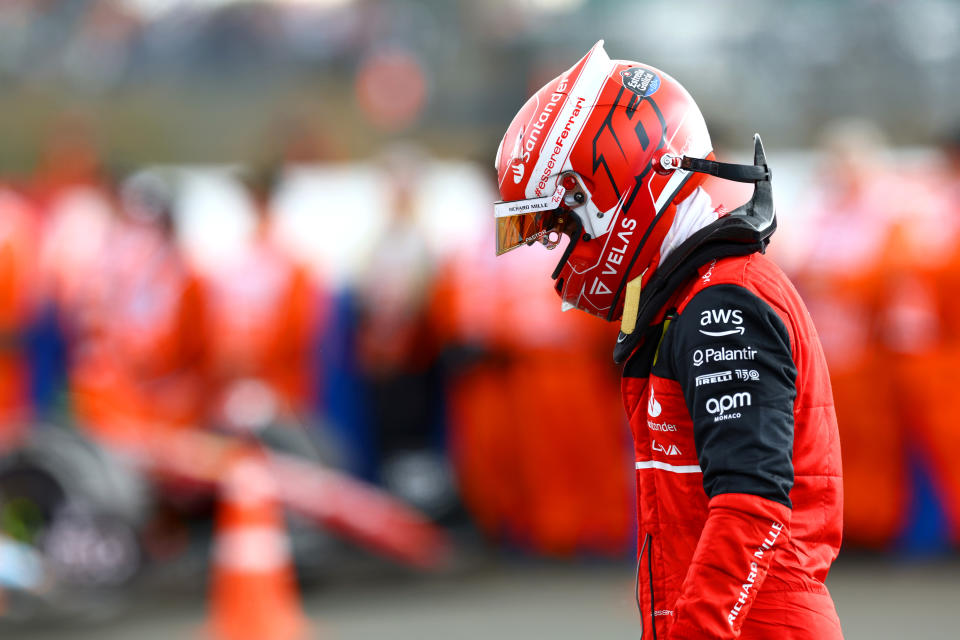 Charles Leclerc terminó muy enfadado en Silverstone. Foto: Thompson/Getty Images