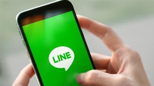 LINE宣布近期將停止使用Facebook帳號來註冊新的LINE帳號。（圖／資料照）