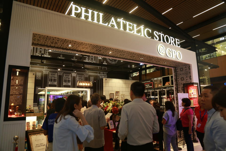 Customers crowding at the Philatelic Store on Monday (9 October). (Photo: Nurul Azliah/ Yahoo Lifestyle Singapore)