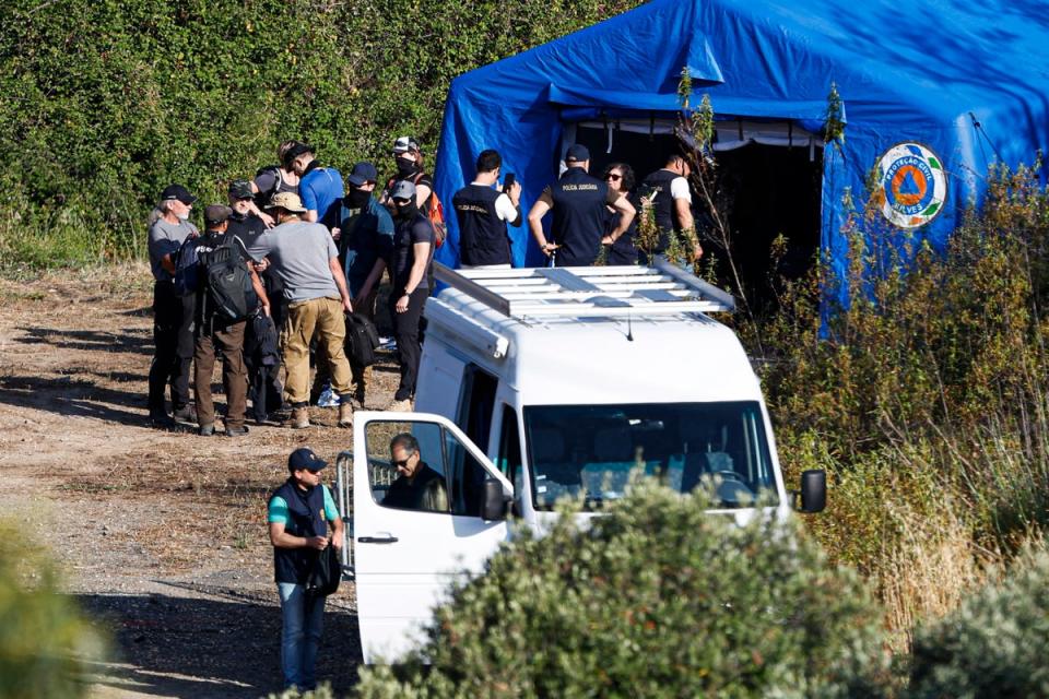 Authorities planning their search at the Arade dam area in Portugal (EPA)