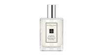 <p>Beautifully scented with Jo Malone’s signature scent – Lime Basil and Mandarin – this lightweight body and hair oil is just what you don’t know you’ve been craving. Perfect for conditioning post-shower, it’s an ideal way to scent yourself while giving your locks and skin some love. </p>