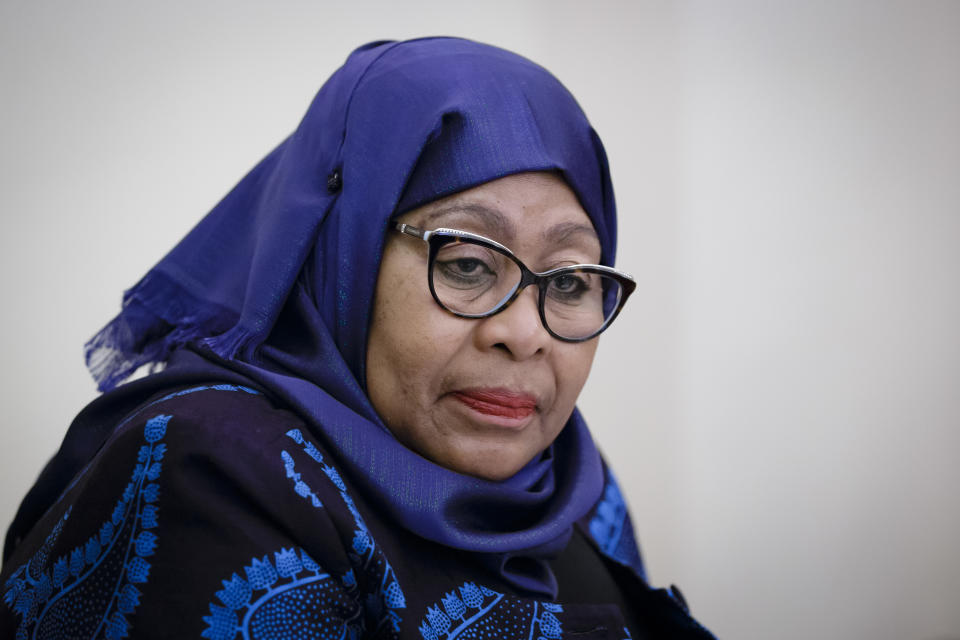 La presidenta de Tanzania, Samia Suluhu Hassan, suscitó una gran controversia cuando dijo que es muy difícil para <strong>las mujeres futbolistas con "el pecho plano"</strong> llegar a casarse e incluso <strong>"se podría pensar que son hombres y no mujeres"</strong>. (Foto: Getty Images)