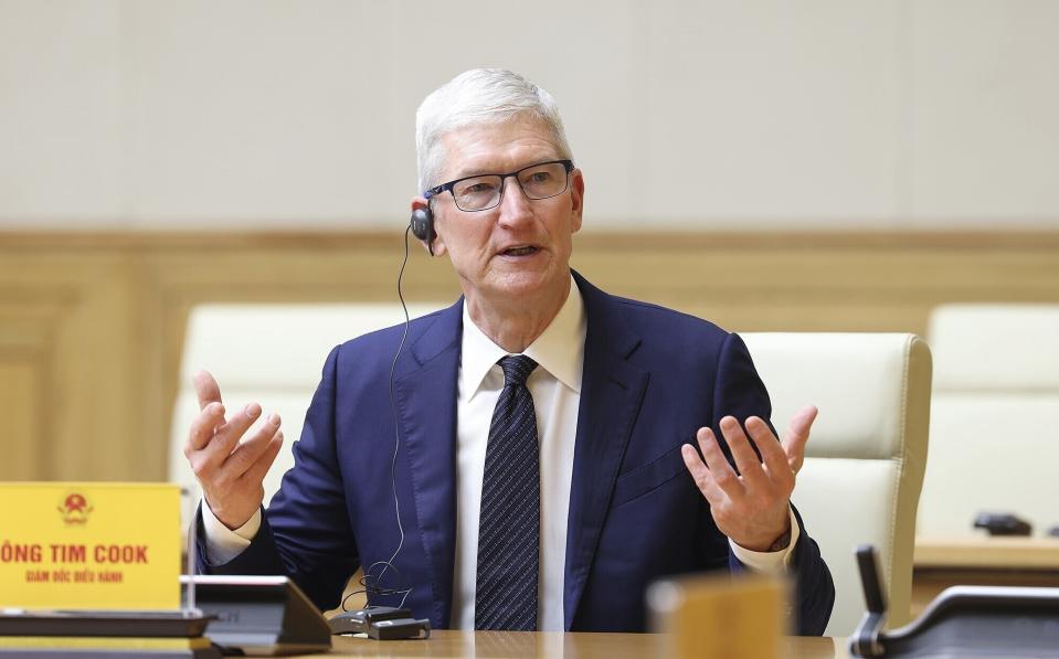 Apple CEO Tim Cook speaks during a meeting with Vietnamese Prime Minister Pham Minh Chinh in Hanoi, Vietnam on Tuesday, April 16, 2024. The tech giant CEO is on a visit to Vietnam to promote cooperation and boost investment in the Southeast Asian nation. (Duong Van Giang/VNA via AP)