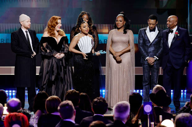 Chris Perfetti, Lisa Ann Walter, Quinta Brunson, Janelle James, Sheryl Lee Ralph, Tyler James Williams and William Stanford Davis accept the Outstanding Performance by an Ensemble in a Comedy Series award for “Abbott Elementary" onstage during the 29th Annual Screen Actors Guild Awards at Fairmont Century Plaza on Feb. 26, 2023, in Los Angeles.<p><a href="https://www.gettyimages.com/detail/1469862389" rel="nofollow noopener" target="_blank" data-ylk="slk:Kevin Winter/Getty Images;elm:context_link;itc:0;sec:content-canvas" class="link ">Kevin Winter/Getty Images</a></p>