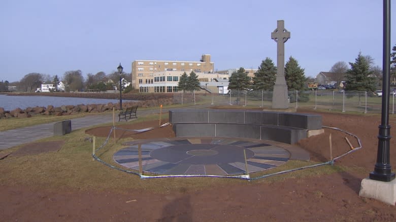 Replacement stones in Charlottetown's Irish monument from Quebec, not counties of Ireland