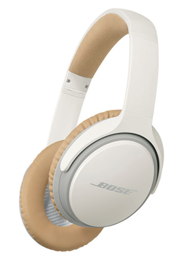 Bose SoundLink II Over-Ear Wireless Headphones in White (photo via Best Buy Canada)