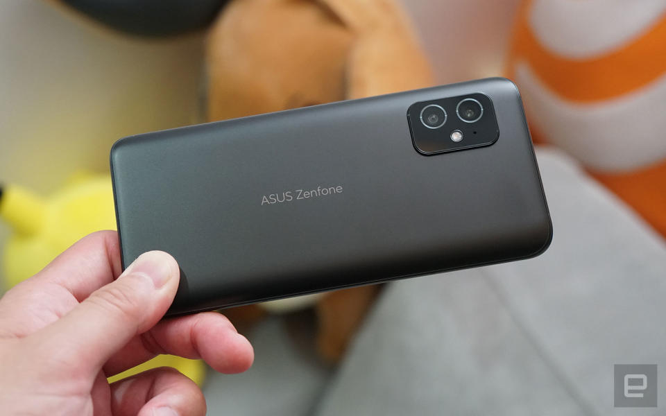 Zenfone 8