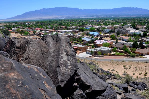 <p>Most Americans might not think of Albuquerque when it comes to traffic, but a combination of low safety and infrastructure ranks it 25th worst in the country. </p>