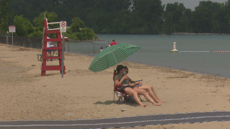 E. coli forces closure of two beaches in Windsor-Essex this week