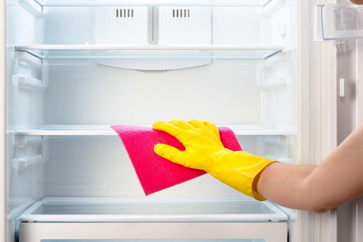 Cleaning the fridge