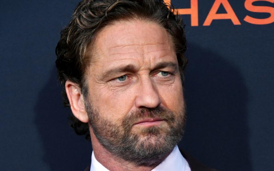 "Ich hatte auf jeden Fall schon einige sehr, sehr turbulente und holprige Flüge. Die schlimmste Erfahrung musste ich jedoch in einem Helikopter machen", erklärte Gerard Butler, als er über seine Flugangst sprach. (Bild: 2019 Getty Images/Amy Sussman)