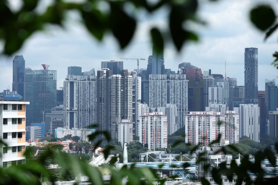 Residential buildings in Singapore, on Tuesday, Jan. 3, 2023. (Lionel Ng/Bloomberg)