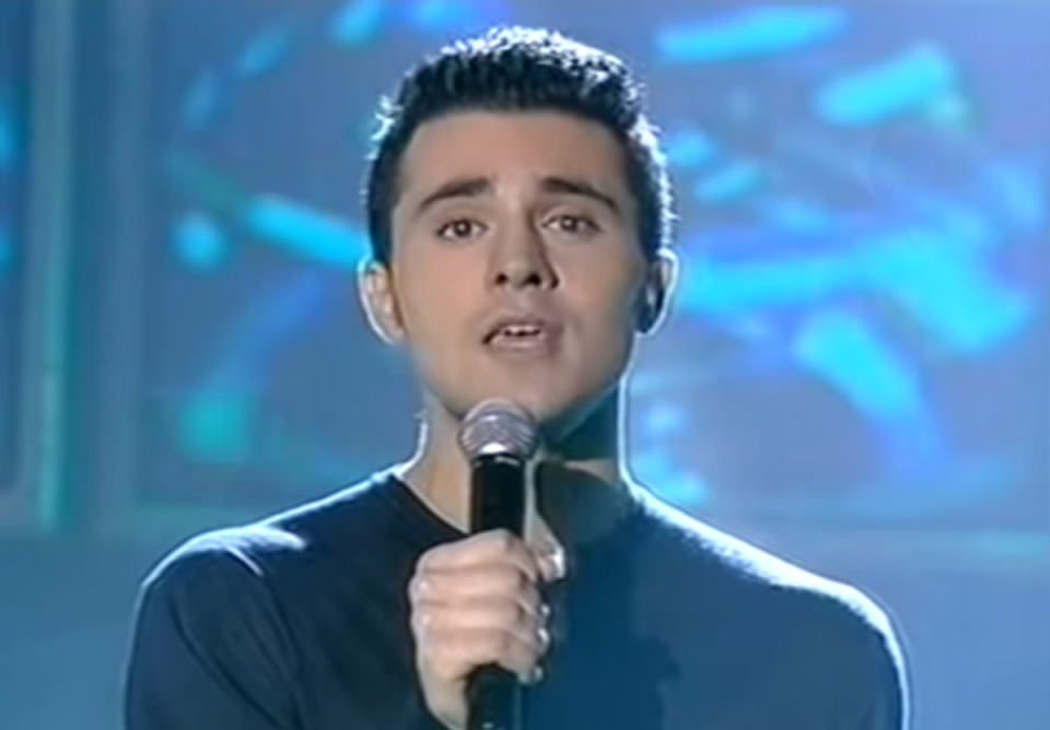 Danesh singing ‘Whole Again’ on ‘Pop Idol’ (ITV)