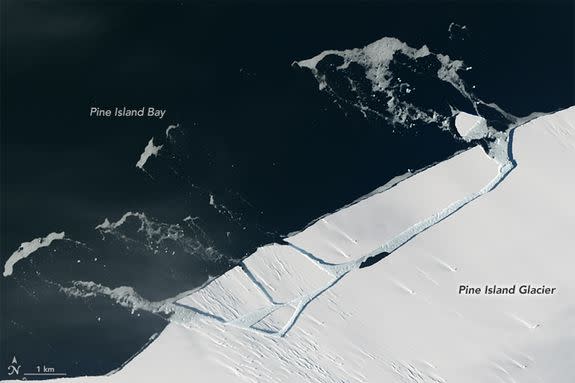 A Manhattan-sized Pine Island iceberg breaking off from Antarctica in January 2017, before the even bigger event later that year.