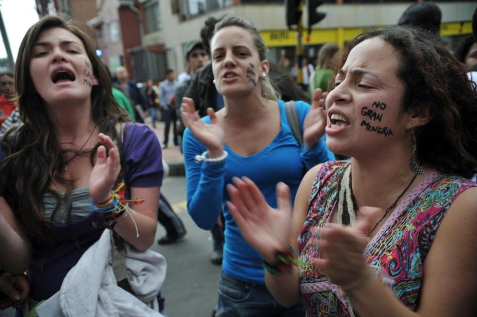 Protesters call on the government not to grant the Canadian mining company Greystar Resources a licence for a gold project in the Santurbán páramo