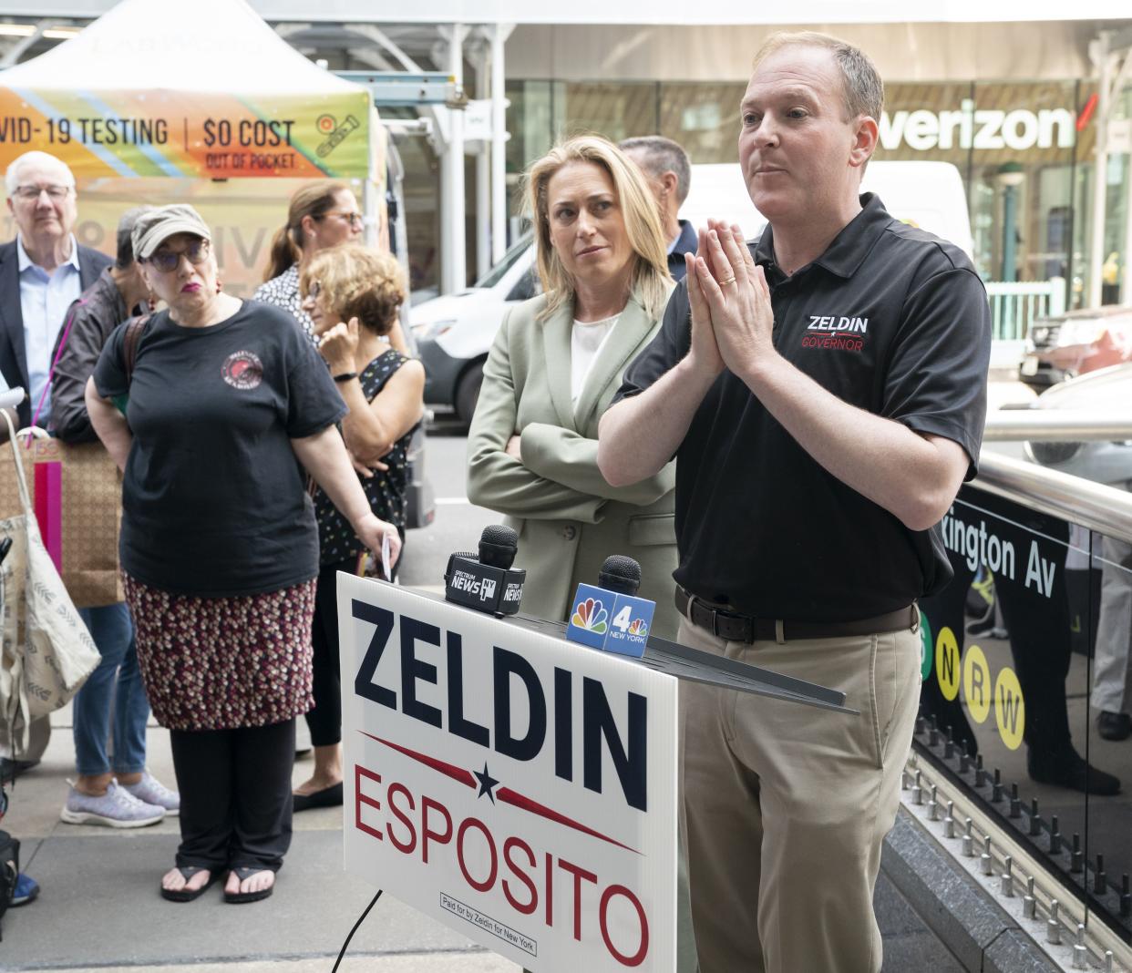New York Republican candidate for governor Rep. Lee Zeldin and Republican Lt. Gov. candidate Alison Esposito hold a press conference at Lexington Ave. and 59th St. in Manhattan on Friday, Sept, 16. 