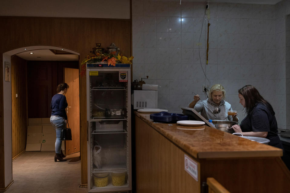 A former cafe that was turned into an eatery offering free meals for Ukrainian refugees in Lodz, Poland on Nov. 8, 2022.<span class="copyright">Maciek Nabrdalik—The New York Times/Redux</span>