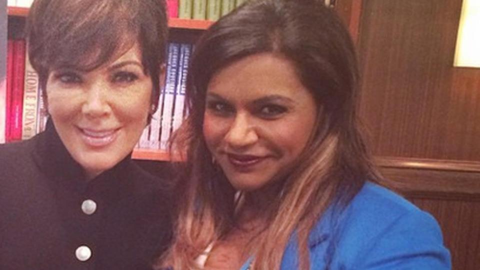 Mindy Lahiri (r.) mit Kris Jenner bei einer Buchpräsentation