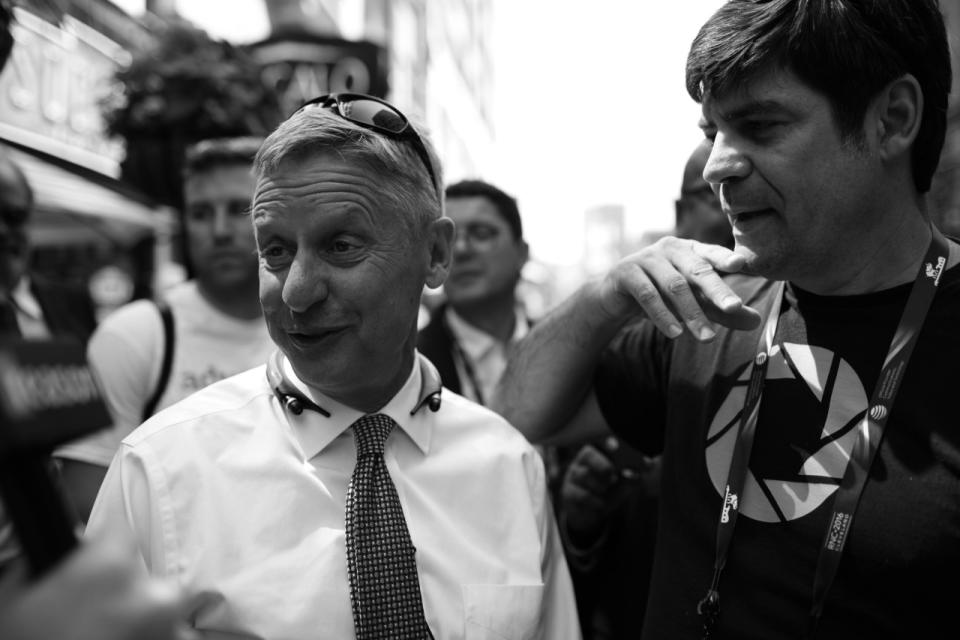 <p>Libertarian Candidate Gary Johnson is interviewed in Cleveland. (Photo: Khue Bui for Yahoo News)</p>