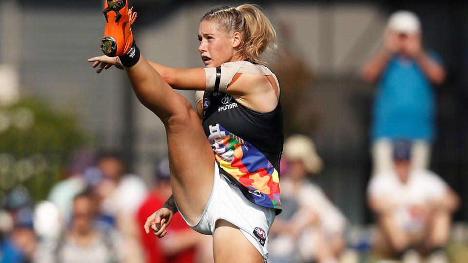 This famous image of Tayla Harris in the AFLW sparked an incredible furore over the treatment of female athletes. (Photo by Michael Willson/AFL Media)