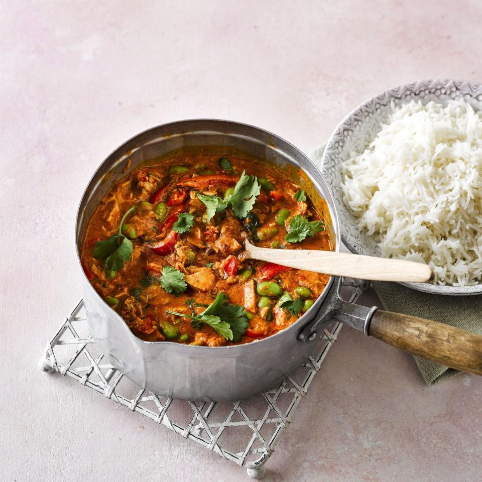 <p>A creamy, flavoursome curry with satay tones, this simple midweek supper would be great served with basmati rice, or even boiled new potatoes.</p><p><strong>Recipe:<a href="https://www.goodhousekeeping.com/uk/food/recipes/a35491073/turkey-peanut-curry/" rel="nofollow noopener" target="_blank" data-ylk="slk:Turkey Peanut Curry" class="link "> Turkey Peanut Curry</a></strong></p>