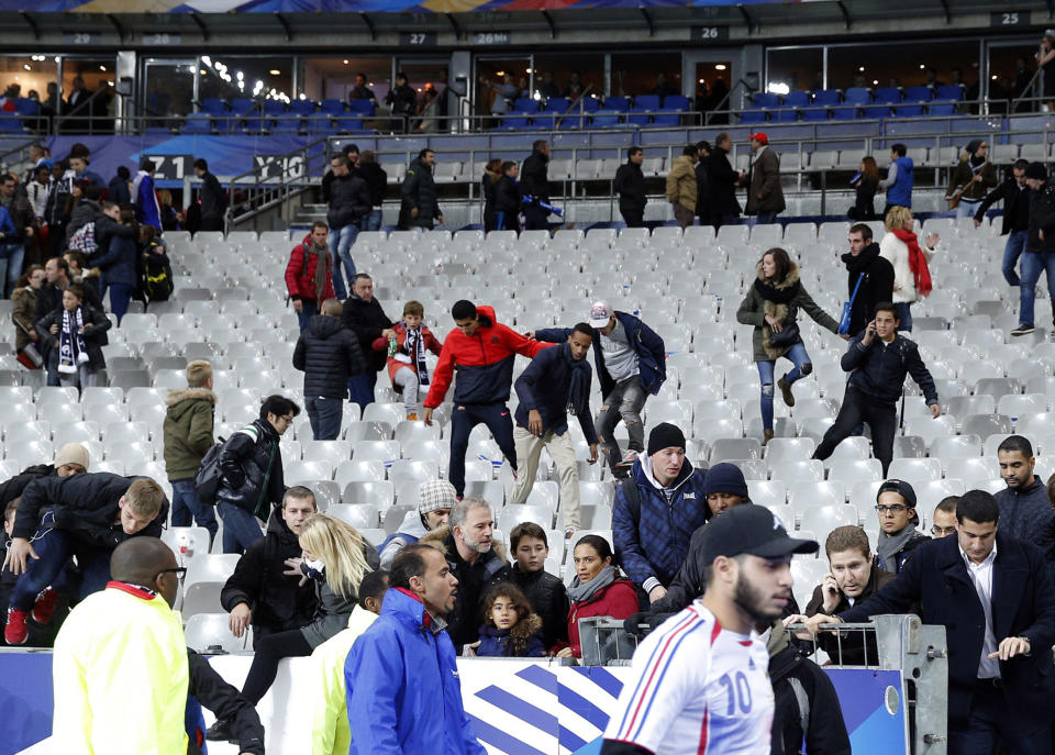 paris shooting stadium stade