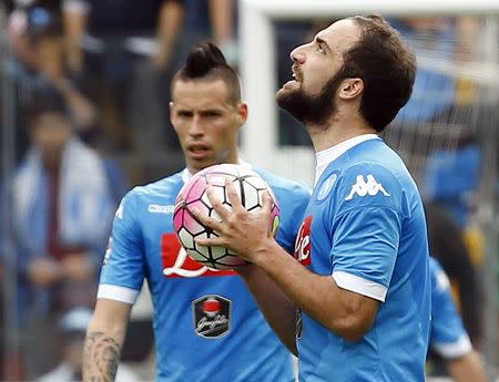 Football Soccer - Udinese v Napoli - Italian Serie A - Friuli stadium, Udine, Italy - 3/4/16 Napoli's Gonzalo Higuain reacts after Udinese's Bruno Fernandes scored his second goal. REUTERS/Stefano Rellandini