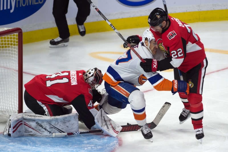 NHL: New York Islanders at Ottawa Senators