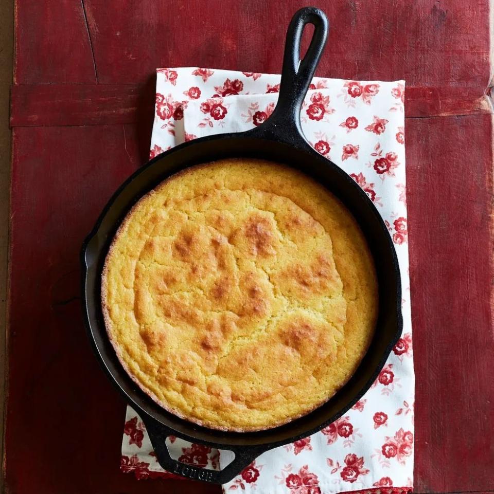 skillet cornbread in cast iron pan