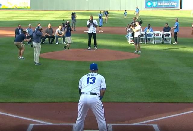 Salvador Perez and Lorenzo Cain of the Kansas City Royals joke