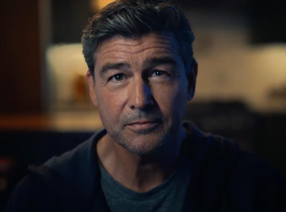 <p><strong>United Ad Starring Kyle Chandler</strong></p>