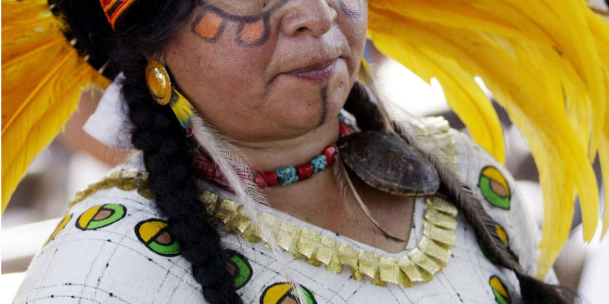 native american woman.JPG