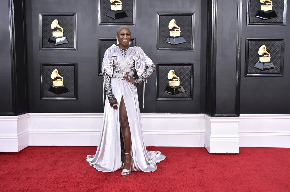 Cynthia Erivo llega a la 64ta entrega anual de los premios Grammy, el domingo 3 de abril de 2022 en Las Vegas. (Foto por Jordan Strauss/Invision/AP)